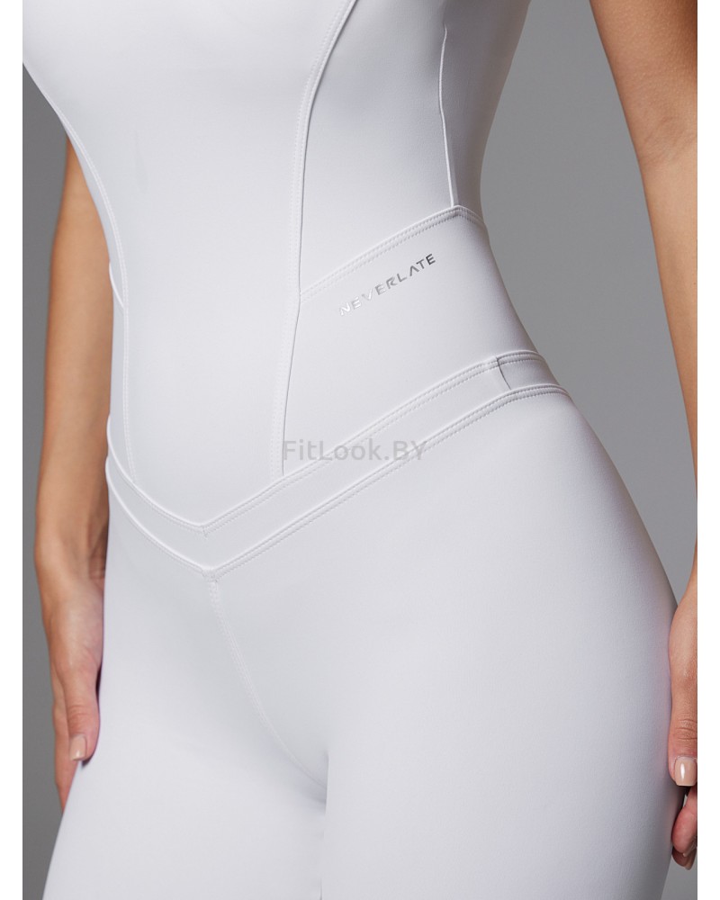 Моделирующий комбинезон на бретелях Neverlate Aerobics Classic White