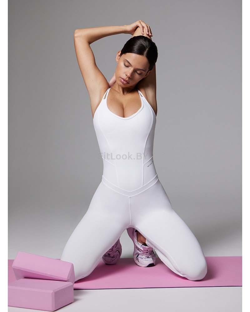Моделирующий комбинезон на бретелях Neverlate Aerobics Classic White