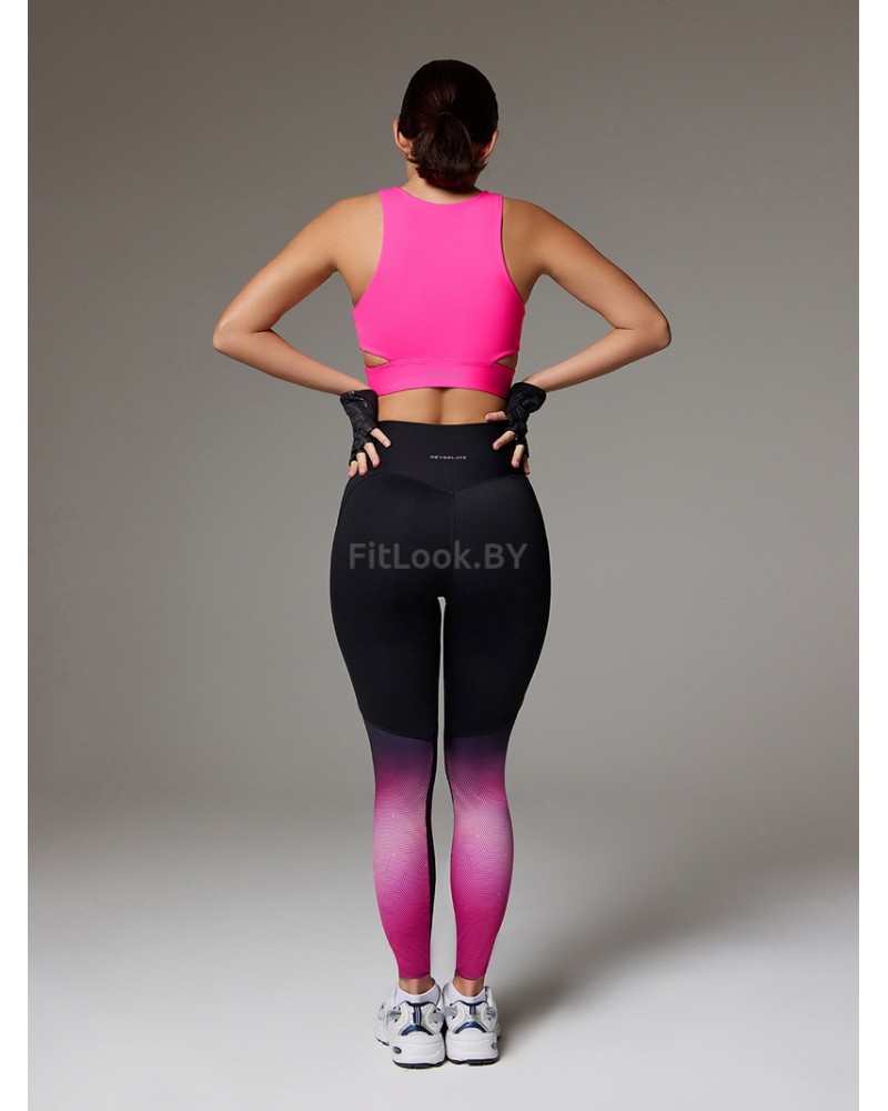 Спортивный топ-бра со средней поддержкой и вставными чашками