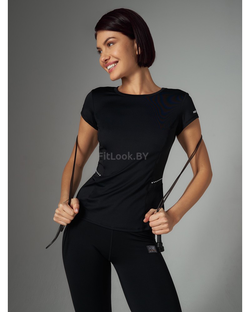 Приталенная футболка FITNESS