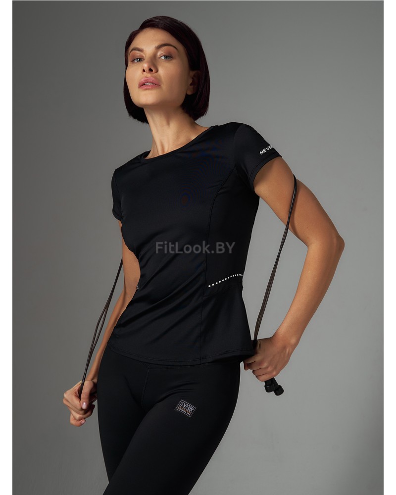 Приталенная футболка FITNESS