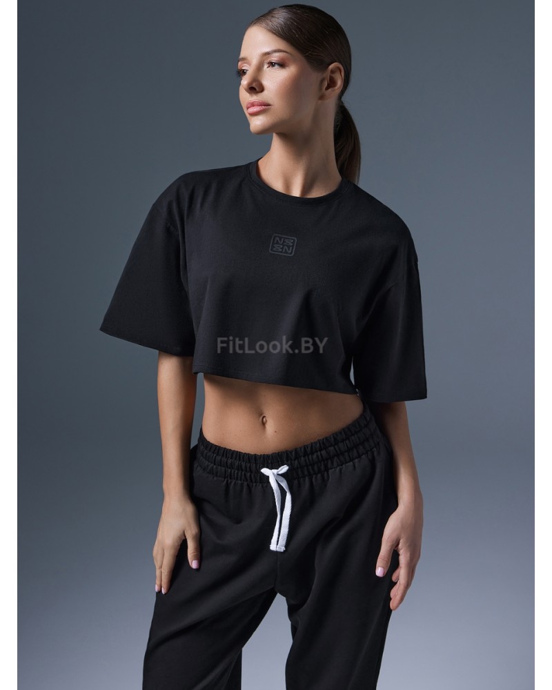 Укороченная чёрная футболка оверсайз Neverlate NS