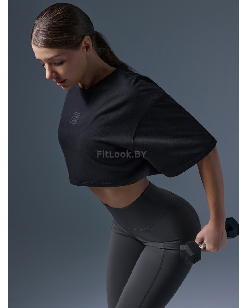 Укороченная чёрная футболка оверсайз Neverlate NS