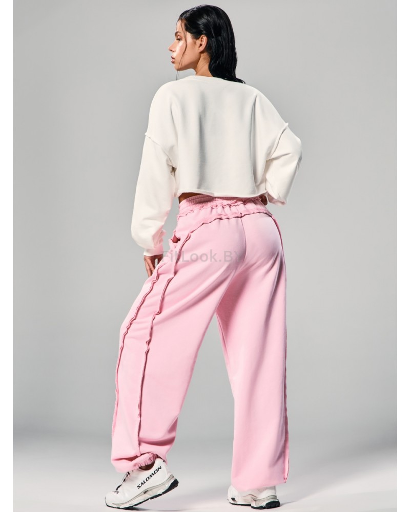 Укороченный свитшот объёмного кроя Crop Milky